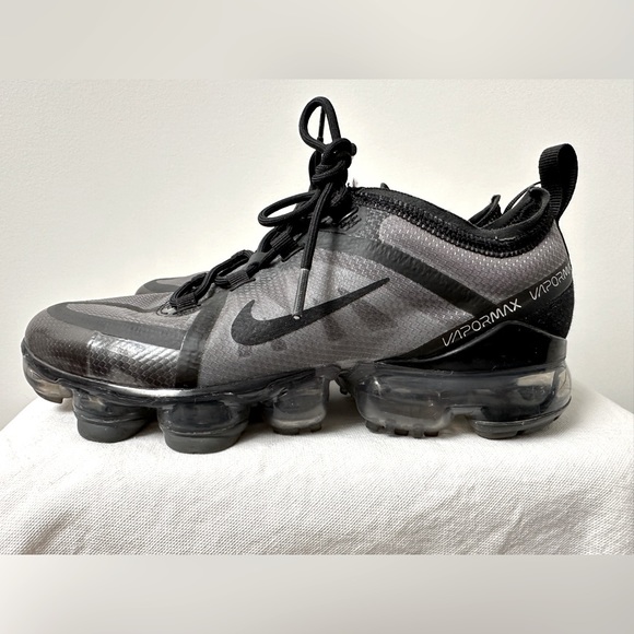 Air VaporMax 2019 'Ghost Black' - Picture 3 of 5